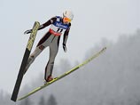 Россиянка Ирина Аввакумова стала победительницей этапа Кубка мира по прыжкам на лыжах с трамплина, который завершился в российском Чайковском (Пермский край)