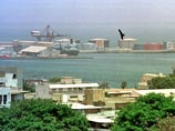 Судно в 04.00 мск. ошвартовано у причала порта "Дакар", военные люди, которые конвоировали судно, убыли с борта Судно в 04.00 мск. ошвартовано у причала порта "Дакар", военные люди, которые конвоировали судно, убыли с борта