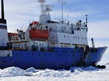Российское научно-исследовательское судно "Академик Шокальский", застрявшее 24 декабря во льдах Антарктиды, и китайский ледокол "Сюэлун" ("Снежный дракон") освободились от тяжелых льдов и самостоятельно продвигаются на север Российское научно-исследовательское судно "Академик Шокальский", застрявшее 24 декабря во льдах Антарктиды, и китайский ледокол "Сюэлун" ("Снежный дракон") освободились от тяжелых льдов и самостоятельно продвигаются на север