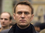 Издание LifeNews сообщило, что машина, в которой находился Навальный, была остановлена в подмосковном Одинцове сотрудниками ГИБДД