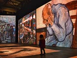 В Москве открылось мультимедийное шоу "Ван Гог. Ожившие полотна"