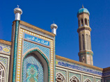 Около трех тысяч таджикских студентов, обучавшихся исламскому богословию за рубежом, вернули домой