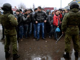 Московская полиция отчиталась о борьбе с нелегалами в "резиновых квартирах": с начала года почти 400 задержанных