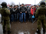 Московская полиция отчиталась о борьбе с нелегалами в "резиновых квартирах": с начала года почти 400 задержанных Московская полиция отчиталась о борьбе с нелегалами в "резиновых квартирах": с начала года почти 400 задержанных