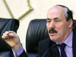 Глава Дагестана "очищает власть" - уволил арестованного зампреда правительства и двух министров Глава Дагестана "очищает власть" - уволил арестованного зампреда правительства и двух министров