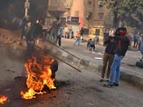 Полиция применила слезоточивый газ и огнестрельное оружие для разгона демонстрантов, которые пытались пробиться на центральную площадь города Тахрир