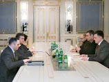 В администрации президента Украины Виктора Януковича проходит очередная встреча главы государства и участников рабочей группы по урегулированию политического кризиса с лидерами оппозиции