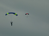 Ученица одного из техасских колледжей по имени Макензи Весингтон 25 января решила в первый раз прыгнуть с парашютом
