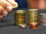 После взятия долларом психологической отметки в 35 рублей и двойного превышения исторического рекорда роста евро участники рынка ожидают небольшого укрепления рубля. Но затем, по мнению экспертов, рубль может продолжить слабеть После взятия долларом психологической отметки в 35 рублей и двойного превышения исторического рекорда роста евро участники рынка ожидают небольшого укрепления рубля. Но затем, по мнению экспертов, рубль может продолжить слабеть