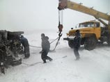 Снегопад парализовал юг России Снегопад парализовал юг России