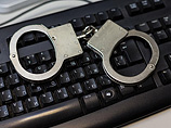 В первый день действия нового закона об информации за экстремистский контент были заблокированы четыре сайта, рапортовал Роскомнадзор В первый день действия нового закона об информации за экстремистский контент были заблокированы четыре сайта, рапортовал Роскомнадзор