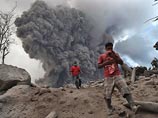 Число жертв извержения вулкана Синабунг в Индонезии достигло 16 человек