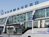 В аэропорту Новосибирска сел самолет с неисправным передним шасси