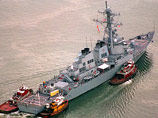 Два американских военных корабля - ракетный эсминец USS Ramage (DDG-61) и корабль управления шестого флота США Mount Whitney - вошли в Черное море