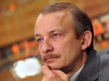 В свою очередь Сергей Алексашенко заявлял, что его к отъезду в США подтолкнула российская власть, когда ему не позволили избраться в совет директоров "Аэрофлота" В свою очередь Сергей Алексашенко заявлял, что его к отъезду в США подтолкнула российская власть, когда ему не позволили избраться в совет директоров "Аэрофлота"