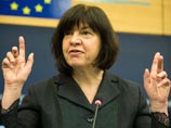 Скандал разразился после выступления лидера фракции "Зеленых" в Европарламенте Ребекки Хармс, со слов которой журналисты решили, что указанные лица получили австрийское гражданство Скандал разразился после выступления лидера фракции "Зеленых" в Европарламенте Ребекки Хармс, со слов которой журналисты решили, что указанные лица получили австрийское гражданство