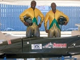 Сборная Ямайки по бобслею пропустила официальную тренировку на олимпийской трассе "Санки", не дождавшись своего багажа, который затерялся где-то по пути из США в Россию