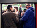 Забастовка работников метро вызвала в Лондоне транспортный коллапс Забастовка работников метро вызвала в Лондоне транспортный коллапс