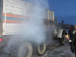 В таежной глуши Якутии застряла машина с российским мерзлотоведом и его японским коллегой В таежной глуши Якутии застряла машина с российским мерзлотоведом и его японским коллегой