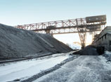 В городе Троицк (Челябинская область) в преддверии 30-градусных морозов выходит из строя городская электростанция: некачественный уголь из Казахстана, как считают власти, привел к выходу из строя двух из шести котлов