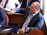 Единоросс Болычев из Калининградской облдумы назвал местных политиков "евреями, засевшими в оппозиции" (ВИДЕО) Единоросс Болычев из Калининградской облдумы назвал местных политиков "евреями, засевшими в оппозиции" (ВИДЕО)