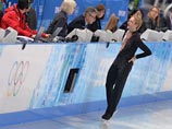 Во время раскатки перед короткой программой он подошел к арбитрам и объявил о своем решении сняться с соревнований Во время раскатки перед короткой программой он подошел к арбитрам и объявил о своем решении сняться с соревнований