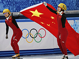 Китайская спортсменка Ян Чжоу стала победительницей финального забега на 1500 м у женщин на Олимпийских играх. Серебро досталось Сук Хи Шим из Южной Кореи, бронза - у итальянки Арианны Фонтана