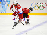 Женская сборная России по хоккею выбыла из борьбы за медали на Олимпийских играх в Сочи. В четвертьфинале подопечные Михаила Чеканова проиграли команде Швейцарии со счетом 0:2 (0:1, 0:0, 0:1)