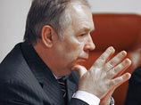 Простые киевляне и политики массово покидают страну на фоне беспорядков Простые киевляне и политики массово покидают страну на фоне беспорядков
