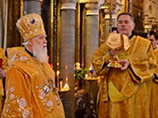 Синод Украинской православной церкви Киевского патриархата призывает Украинскую православную церковь Московского патриархата и часть Украинской автокефальной церкви объединиться в единую поместную Украинскую православную церковь