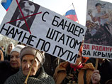 Протестующие 20 тысяч жителей Севастополя избрали нового мэра-россиянина прямо на митинге