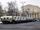 Полиция задержала более 400 человек на вечерней акции не согласных с приговором по "болотному" делу Полиция задержала более 400 человек на вечерней акции не согласных с приговором по "болотному" делу