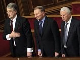 Три бывших президента Украины - Леонид Кравчук, Леонид Кучма и Виктор Ющенко - обнародовали совместное открытое обращение по ситуации в стране, в котором обвинили Россию в ведении политики двойных стандартов