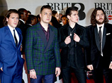Arctic Monkeys продолжают покорять музыкальные премии, получив 5 наград NME