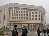 Крымские власти приехали в Москву за деньгами, им обещают 6 млрд долларов Крымские власти приехали в Москву за деньгами, им обещают 6 млрд долларов