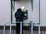 Крупнейший банк Украины резко ограничил выдачу наличности в банкоматах