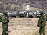 Большинство опрошенных NEWSru.com назвали возможное введение российских войск на Украину "излишней мерой"