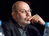 Писатель Акунин считает блефом "путинскую воинственность", но указал на переход России "от плутократической автократии к диктатуре" Писатель Акунин считает блефом "путинскую воинственность", но указал на переход России "от плутократической автократии к диктатуре"