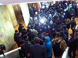 Одесский облсовет отказался от проведения референдума по статусу области, несмотря на митинг и штурм Одесский облсовет отказался от проведения референдума по статусу области, несмотря на митинг и штурм