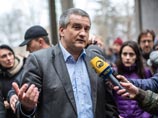 В противостоянии с Киевом Крым переходит от самообороны к обороне: создает собственную регулярную армию В противостоянии с Киевом Крым переходит от самообороны к обороне: создает собственную регулярную армию