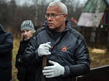 Подравшийся с Полонским бизнесмен Лебедев официально лишен статуса депутата районной думы в Кировской области Подравшийся с Полонским бизнесмен Лебедев официально лишен статуса депутата районной думы в Кировской области