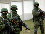 В Крыму вооруженные люди без опознавательных знаков по-прежнему блокируют многие воинские части украинской армии