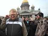 Оштрафованный в Петербурге на 10 тысяч рублей за антивоенный плакат 75-летний блокадник отказался от денежной помощи