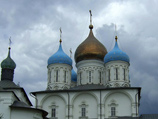 В московском Новоспасском монастыре проходит благотворительная акция "Подари книгу детям"