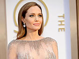 Анджелина Джоли готовится к операции по удалению яичников