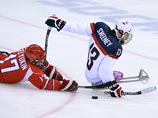 У американцев "золотую" шайбу во втором периоде забросил Джошуа Суини У американцев "золотую" шайбу во втором периоде забросил Джошуа Суини
