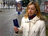 Журналистка из России Екатерина Сергацкова сообщила, что смогла проголосовать на референдуме в Крыму, не являясь гражданкой Украины. Для сотрудников избиркома было достаточно "свидетельства на временное проживание" с регистрацией в Симферополе