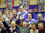 Волейболистки казанского "Динамо" одержали победу розыгрыше Лиги чемпионов, обыграв в финале прошлогоднего владельца трофея - стамбульский "Вакыфбанк" Волейболистки казанского "Динамо" одержали победу розыгрыше Лиги чемпионов, обыграв в финале прошлогоднего владельца трофея - стамбульский "Вакыфбанк"