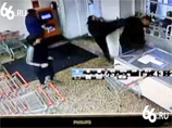 В Екатеринбурге отпущен под подписку мужчина, изрезавший ножом двух напавших на него в магазине подростков