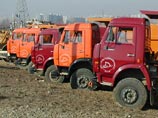Руководство автозавода КамАЗ требует вернуть собственность предприятия - партию автомобилей, которую накануне на Украине захватили, как утверждает департамент по связям с СМИ предприятия, "так называемые бойцы самообороны Майдана" Руководство автозавода КамАЗ требует вернуть собственность предприятия - партию автомобилей, которую накануне на Украине захватили, как утверждает департамент по связям с СМИ предприятия, "так называемые бойцы самообороны Майдана"